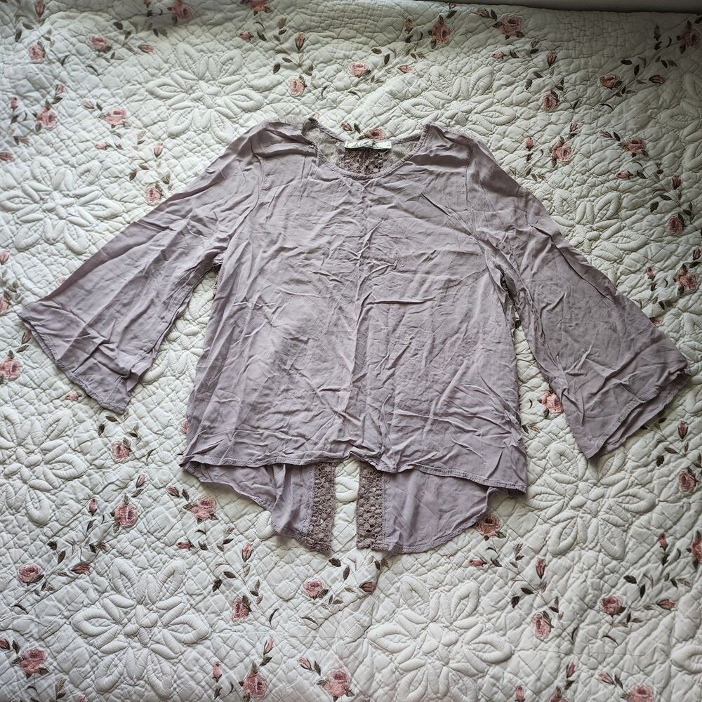 Chloe K Blouse Top L Large Mauve Purple Crochet Lace Split Open Back Bell Sleeve